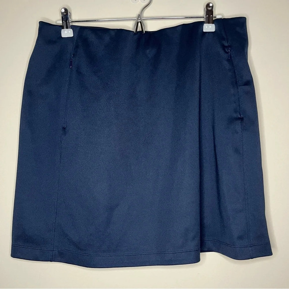TORY BURCH SPORT Golf Navy Mini Pockets Skort - Picture 3 of 13